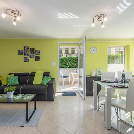 Apartment Petra Premium Porec